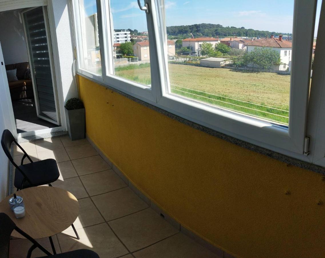 Apartment Luka Pula Exterior foto